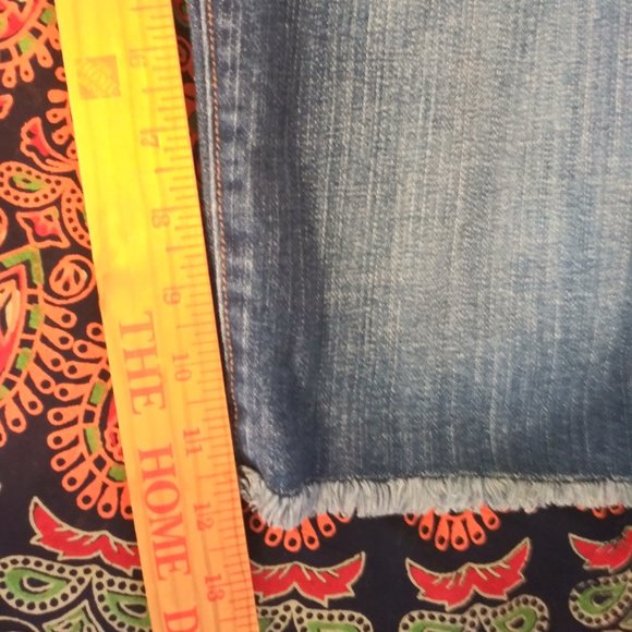 Old Navy "Sweetheart" Knee Length Jeans sz 0 NWOT - Picture 6 of 6